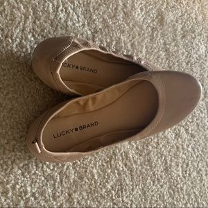 Lucky Brand Emmie neutral tan ballet flat size 8.5